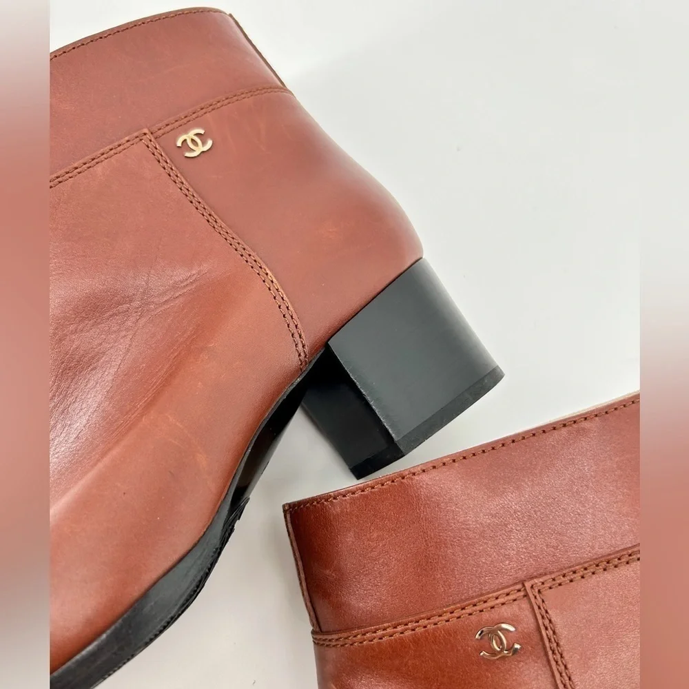 Chanel Caramel Cognac Brown Ankle Boots Logo Size 38